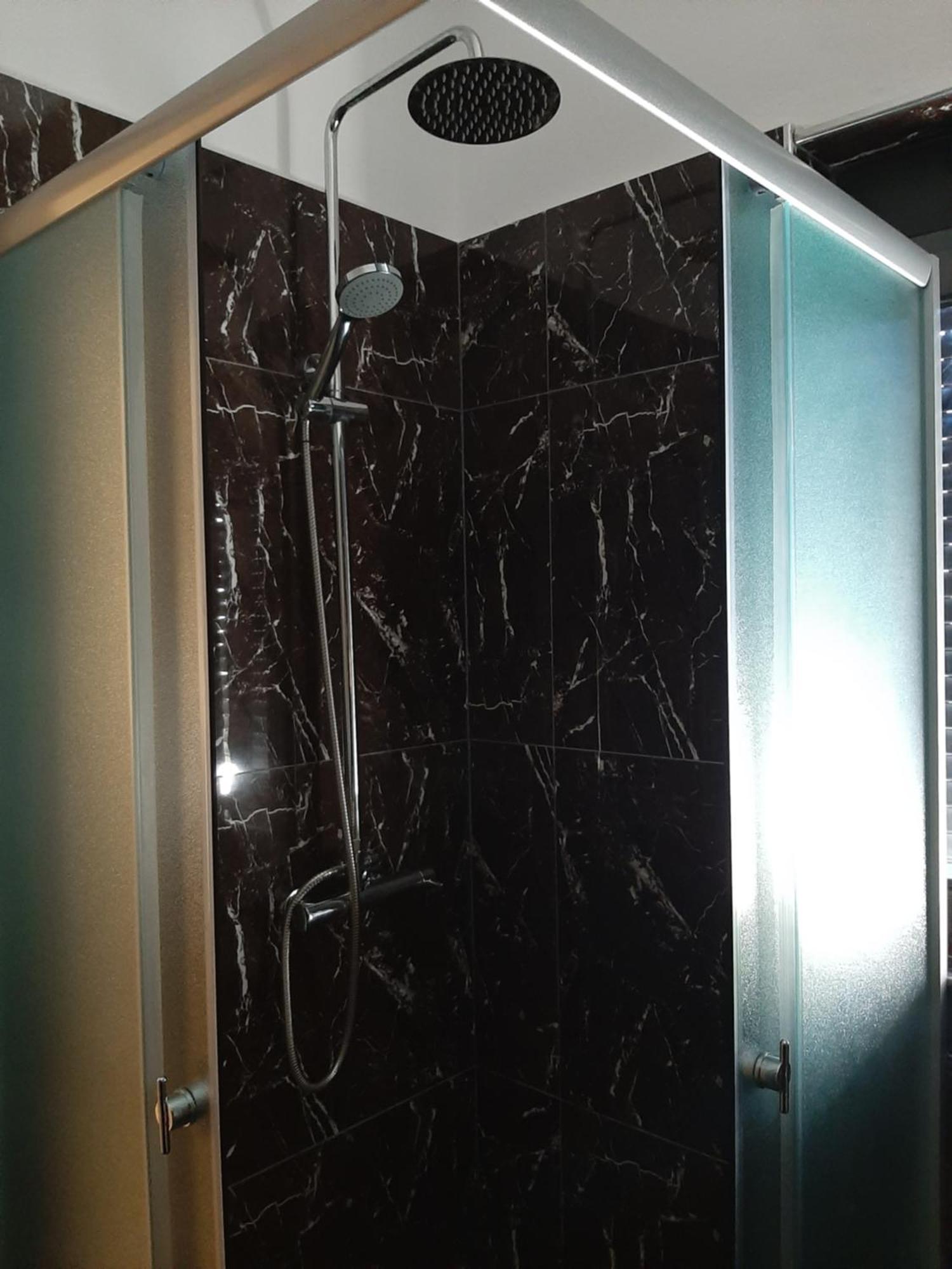 Hotel Vila Arbri Berat Szoba fotó