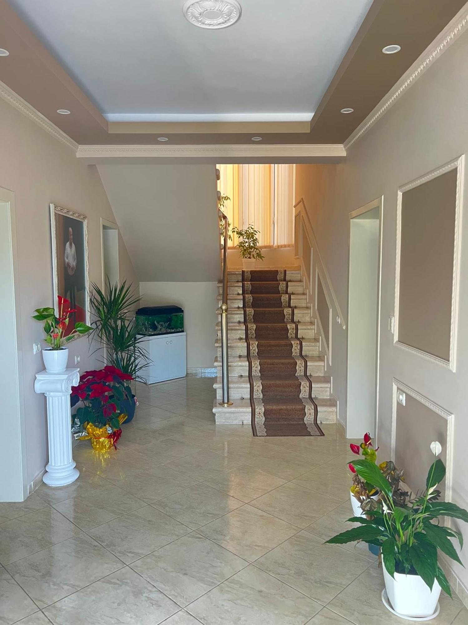 Hotel Vila Arbri Berat Kültér fotó